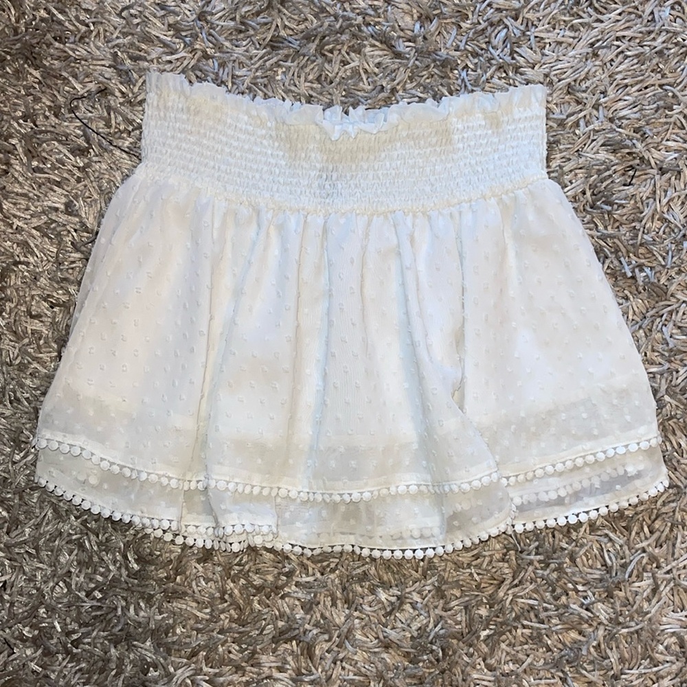 White ruffle flowy skirt size XL
